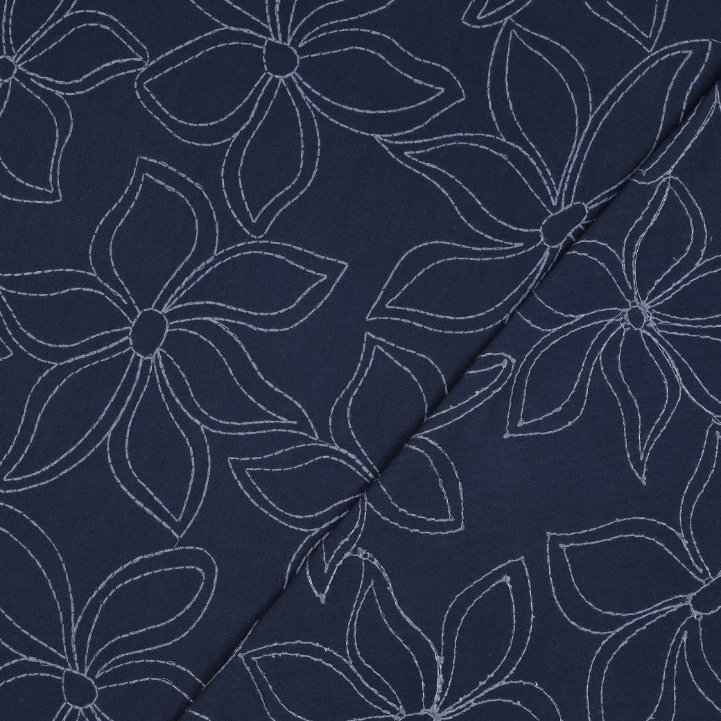 Gewassen katoen geborduurde bloemen navy