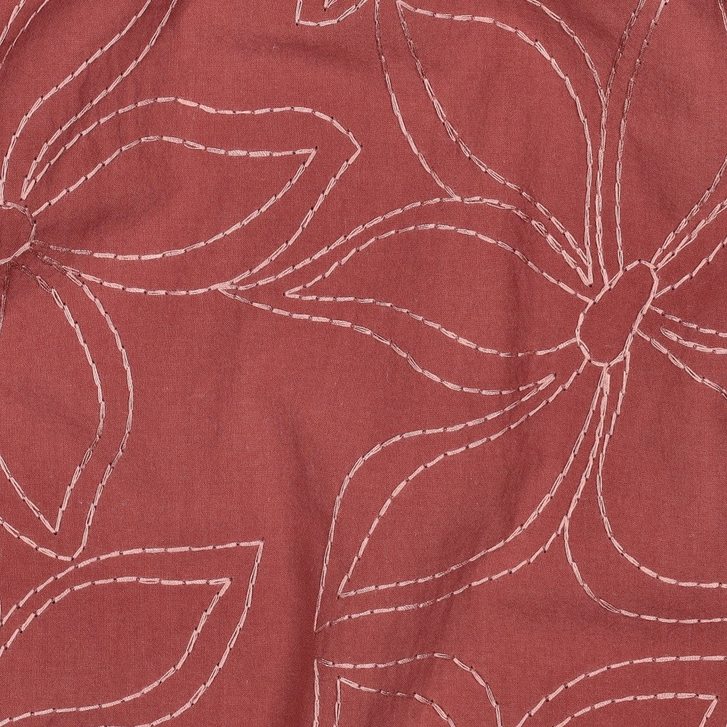 Gewassen katoen geborduurde bloemen blush