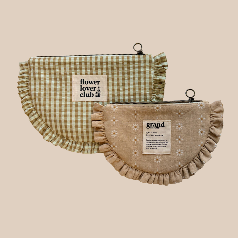 Pakket ruffle etui - bloemen/ruit oatmeal