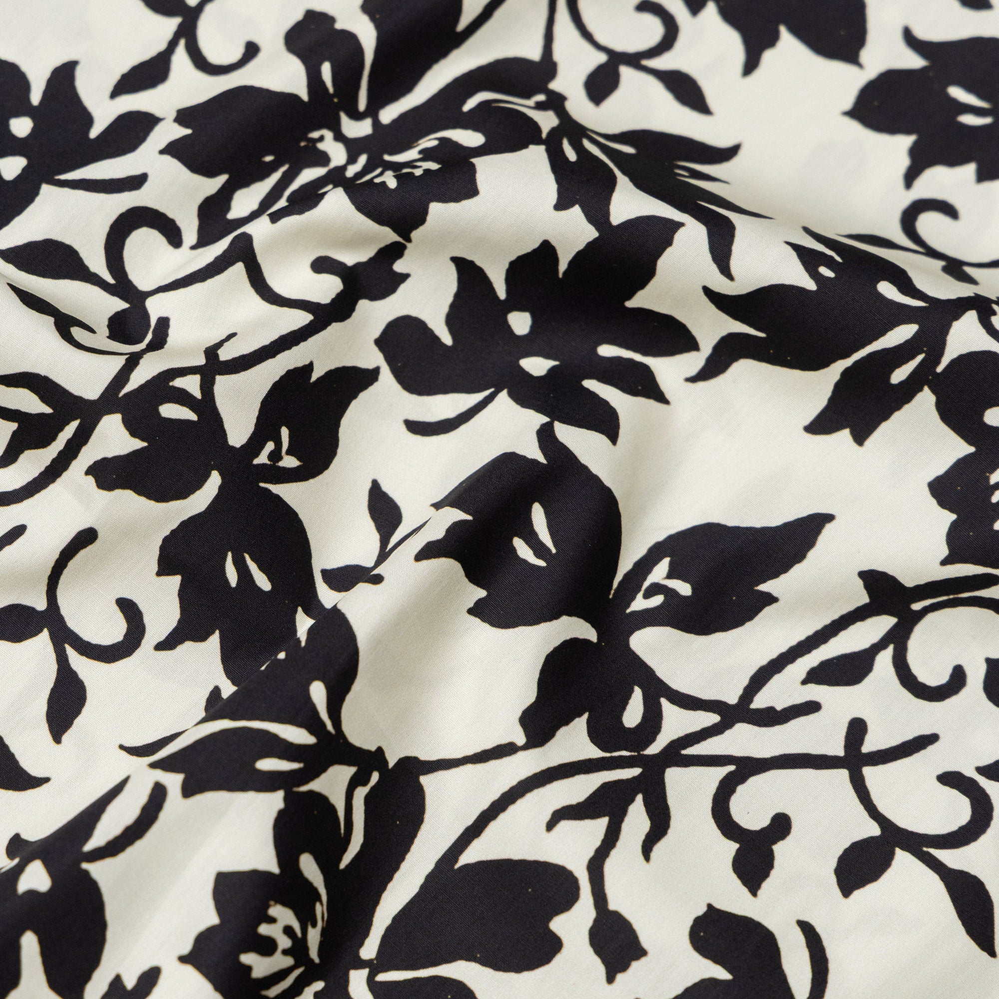 Fibre Mood - Katoenen poplin bloemen zwart