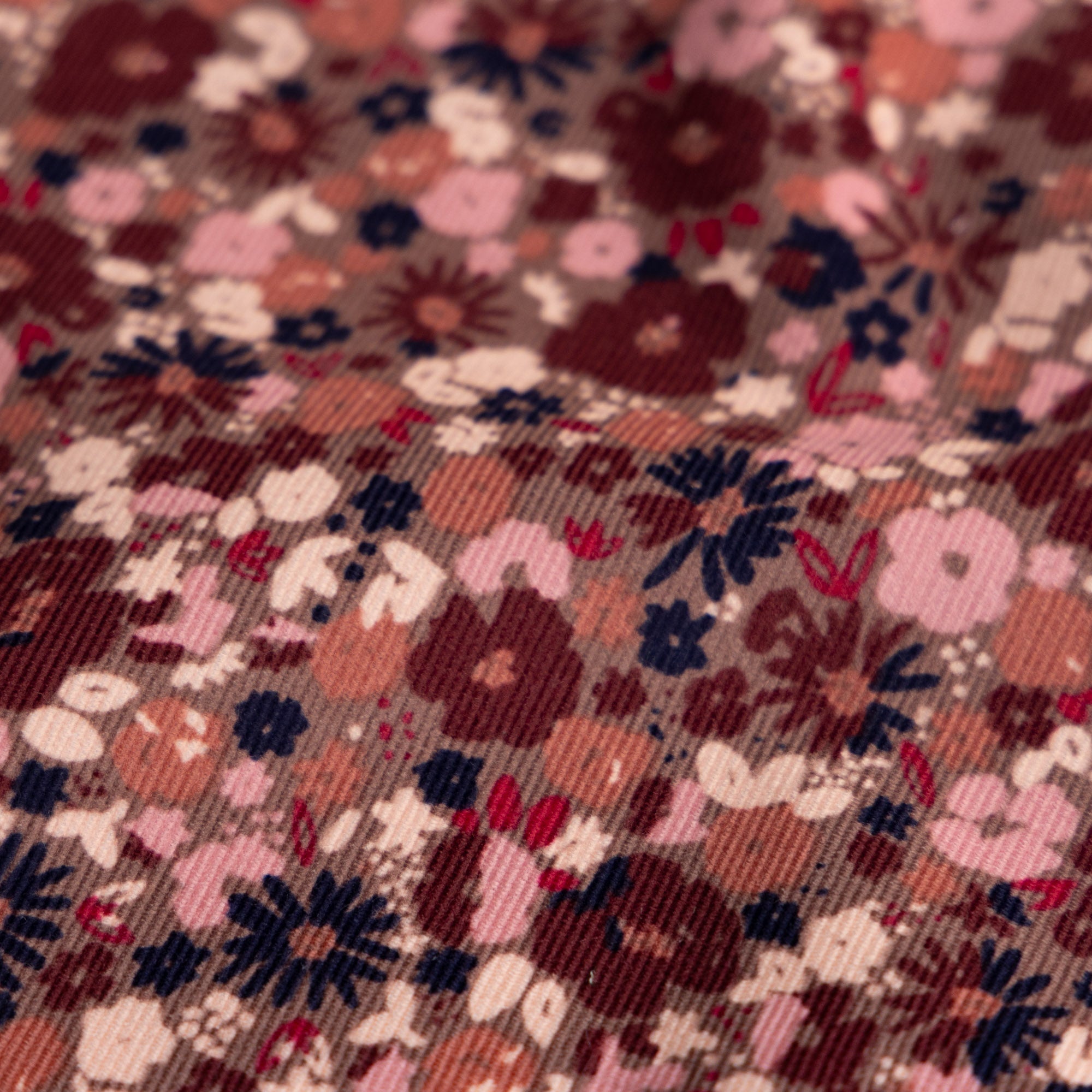 Babycord velour mizet bloemen mocha