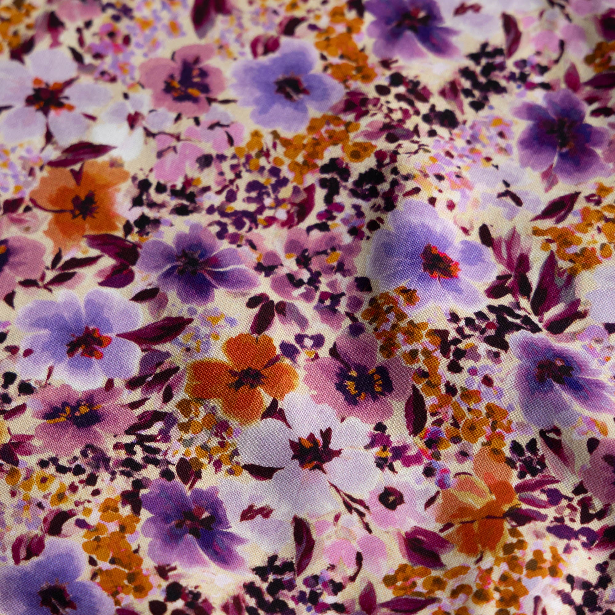 Viscose bloemen giada violet