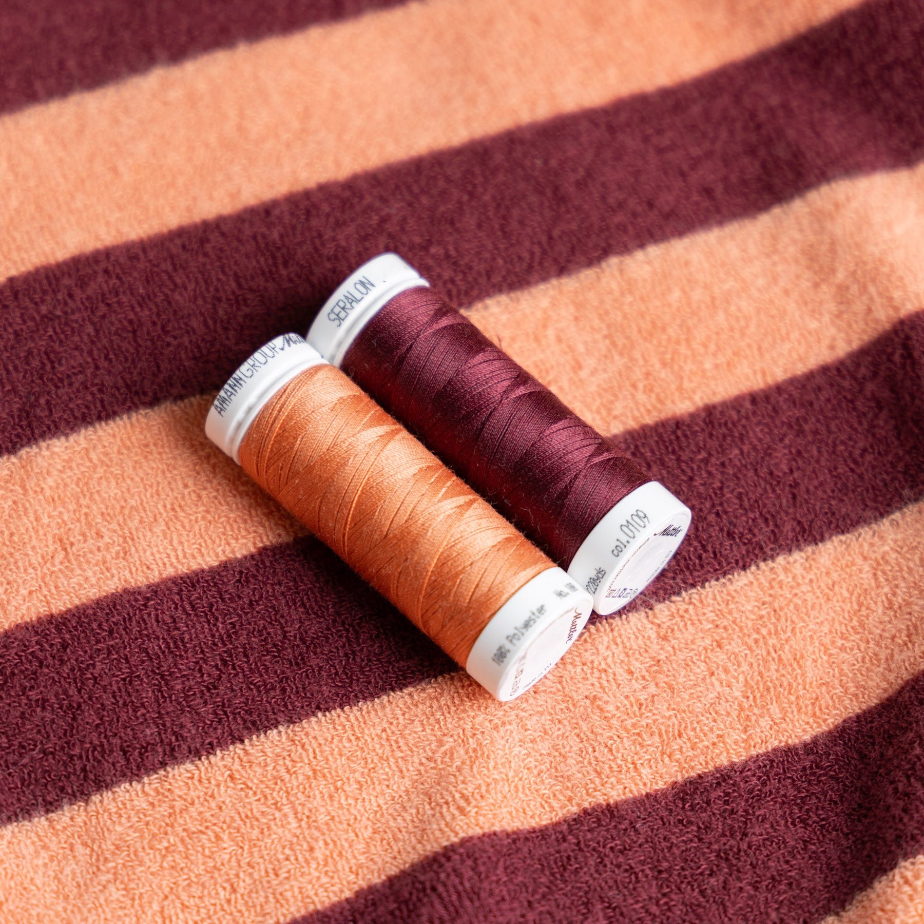 Badstof strepen burnt orange/bordeaux