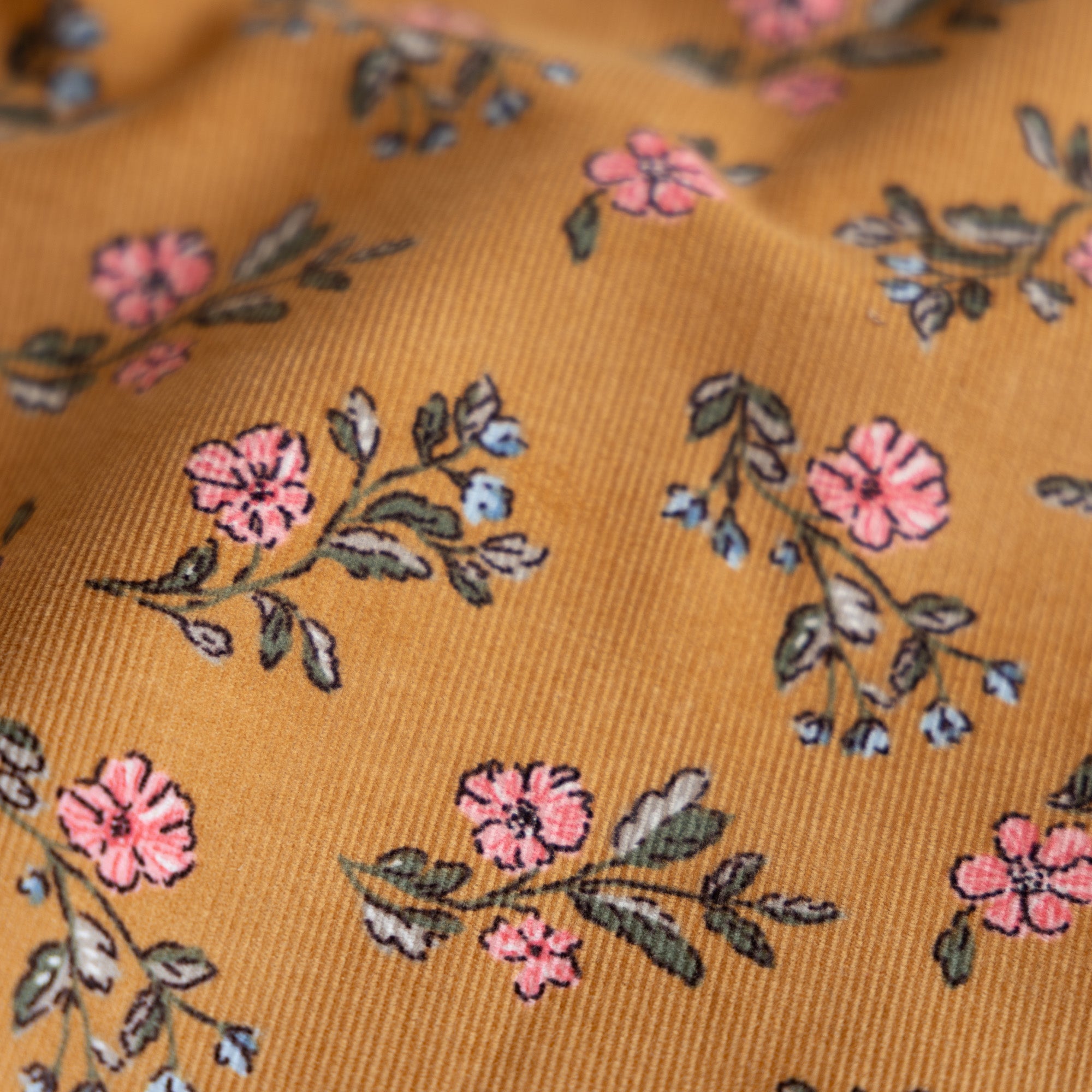 Babycord velour lina bloemen oker