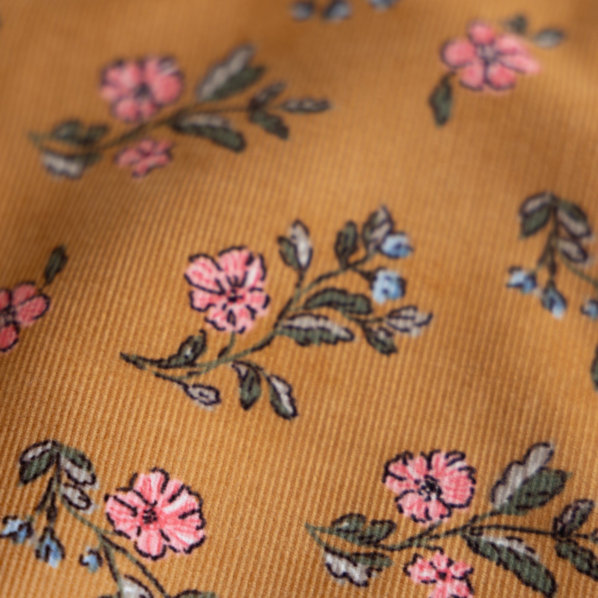 Babycord velour lina bloemen oker