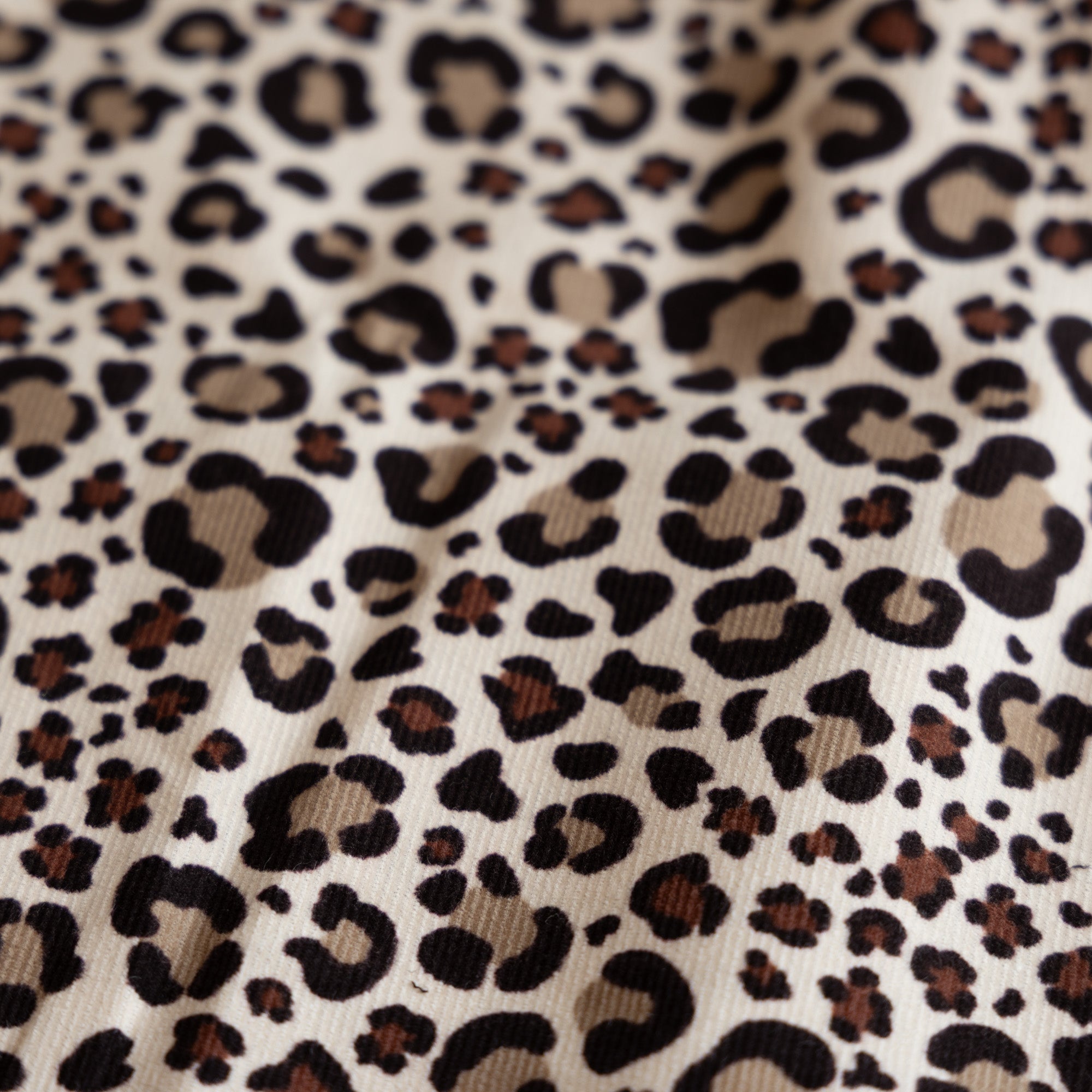 Babycord velour luipaardprint beige