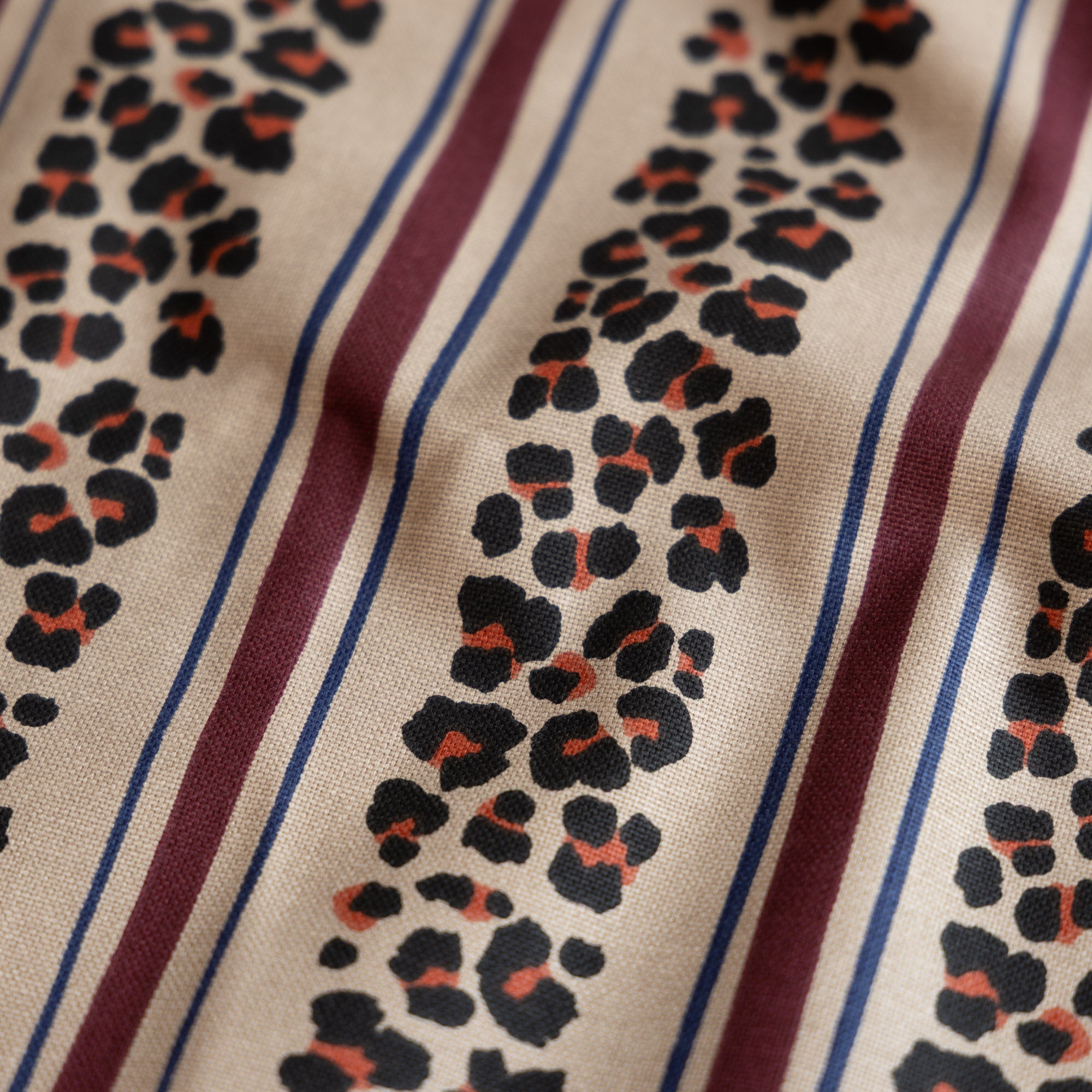 Half panama canvas luipaardprint beige/bordeaux
