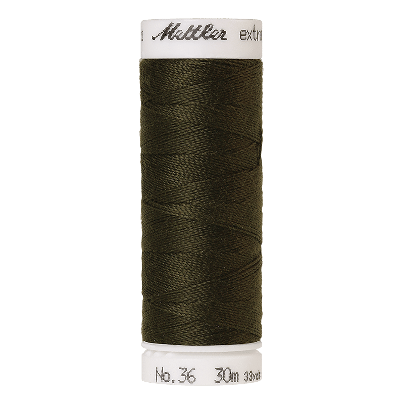 Amann Mettler – Extra sterk naaigaren 30m - 0663 Fir Forest