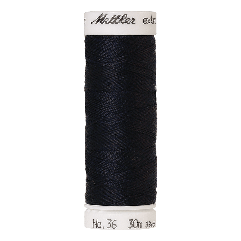 Amann Mettler – Extra sterk naaigaren 30m - 0827 Dark Blue