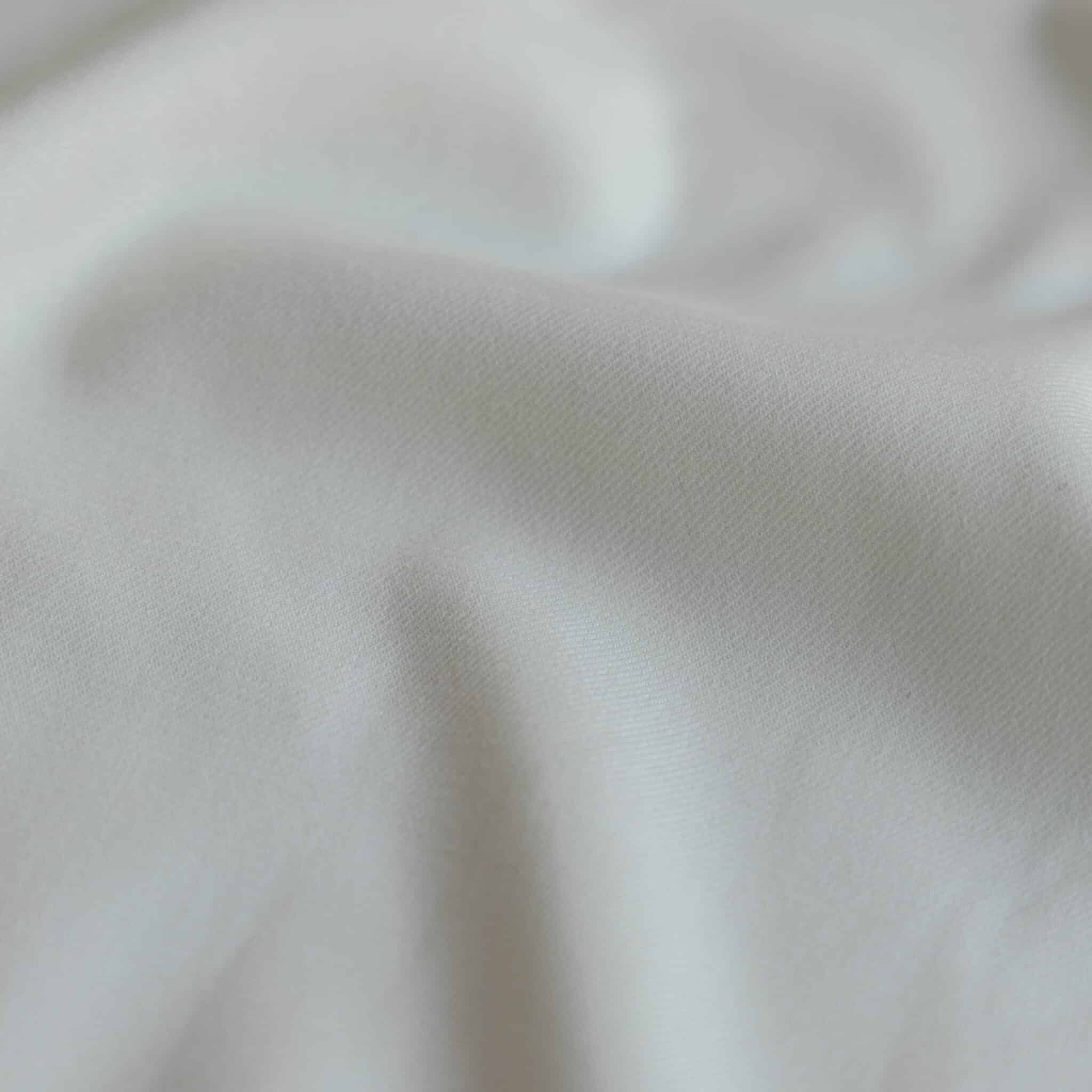 Bamboo | recycled polyester stretch offwhite