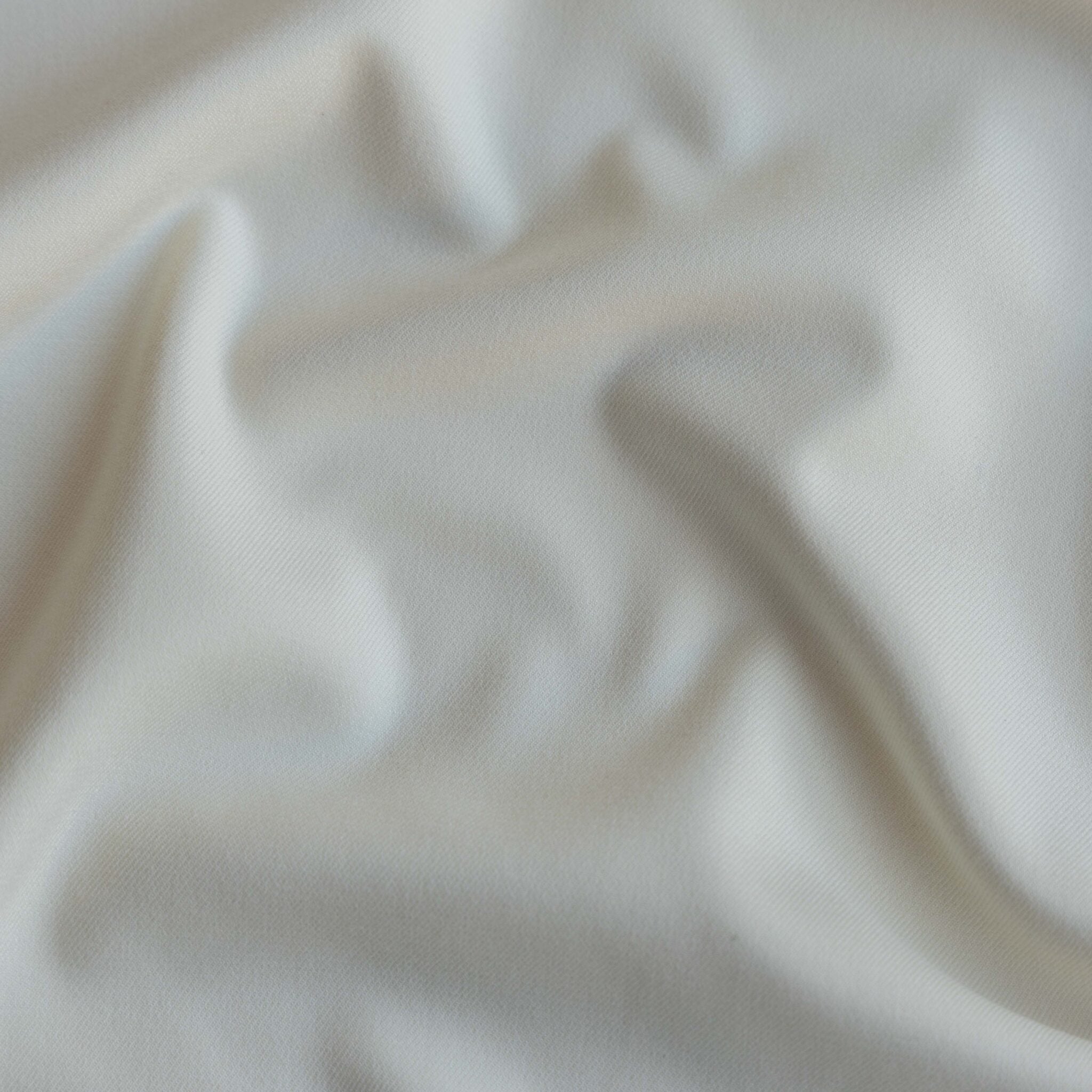 Bamboo | recycled polyester stretch offwhite
