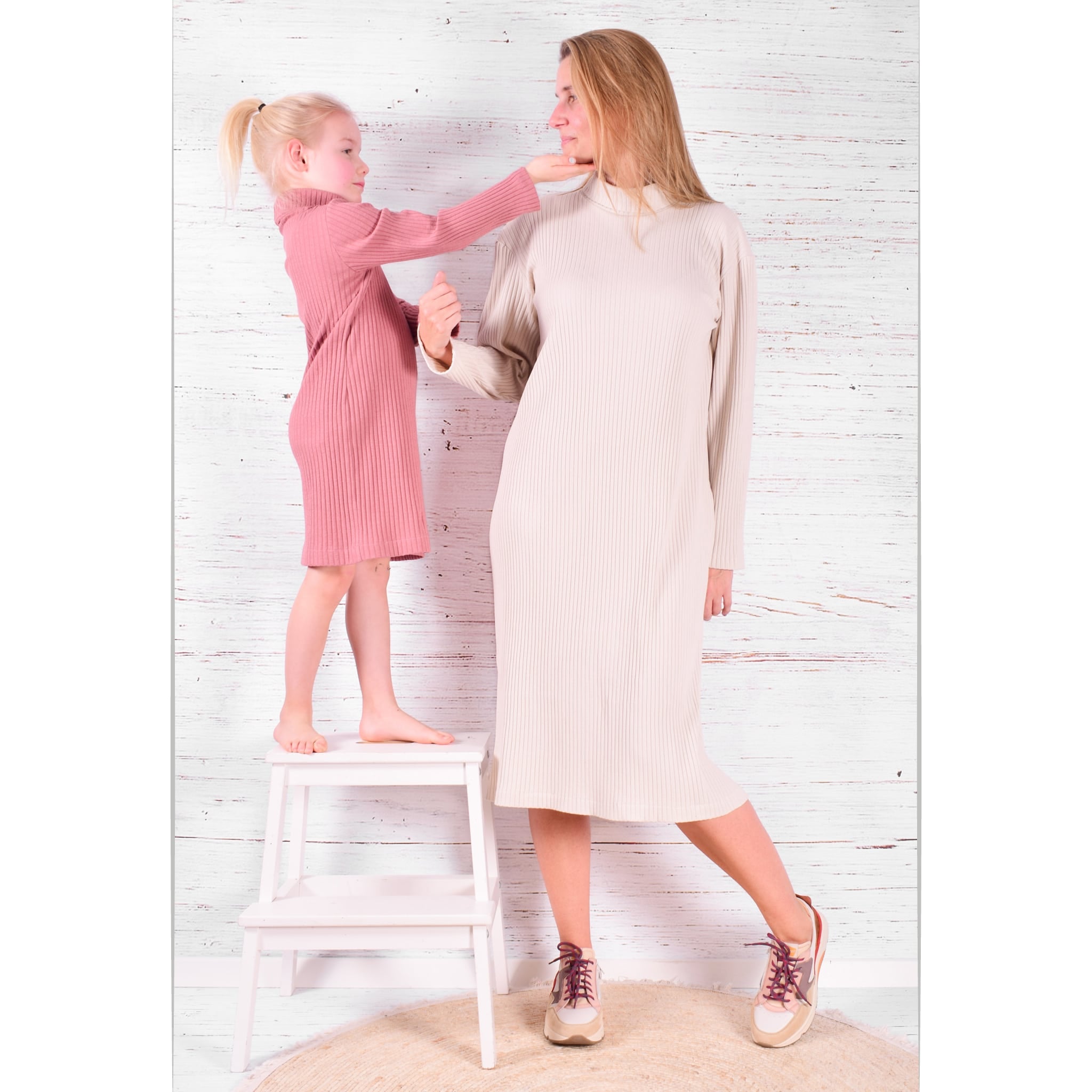 Bel'Etoile - Zen rolkraag trui + jurk dames, tieners en kids (papieren naaipatroon)