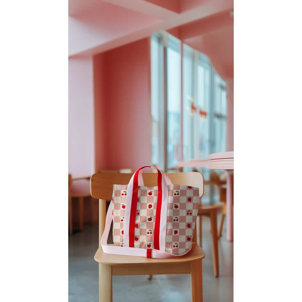 Coated canvas linnenlook ruit/fruit roze
