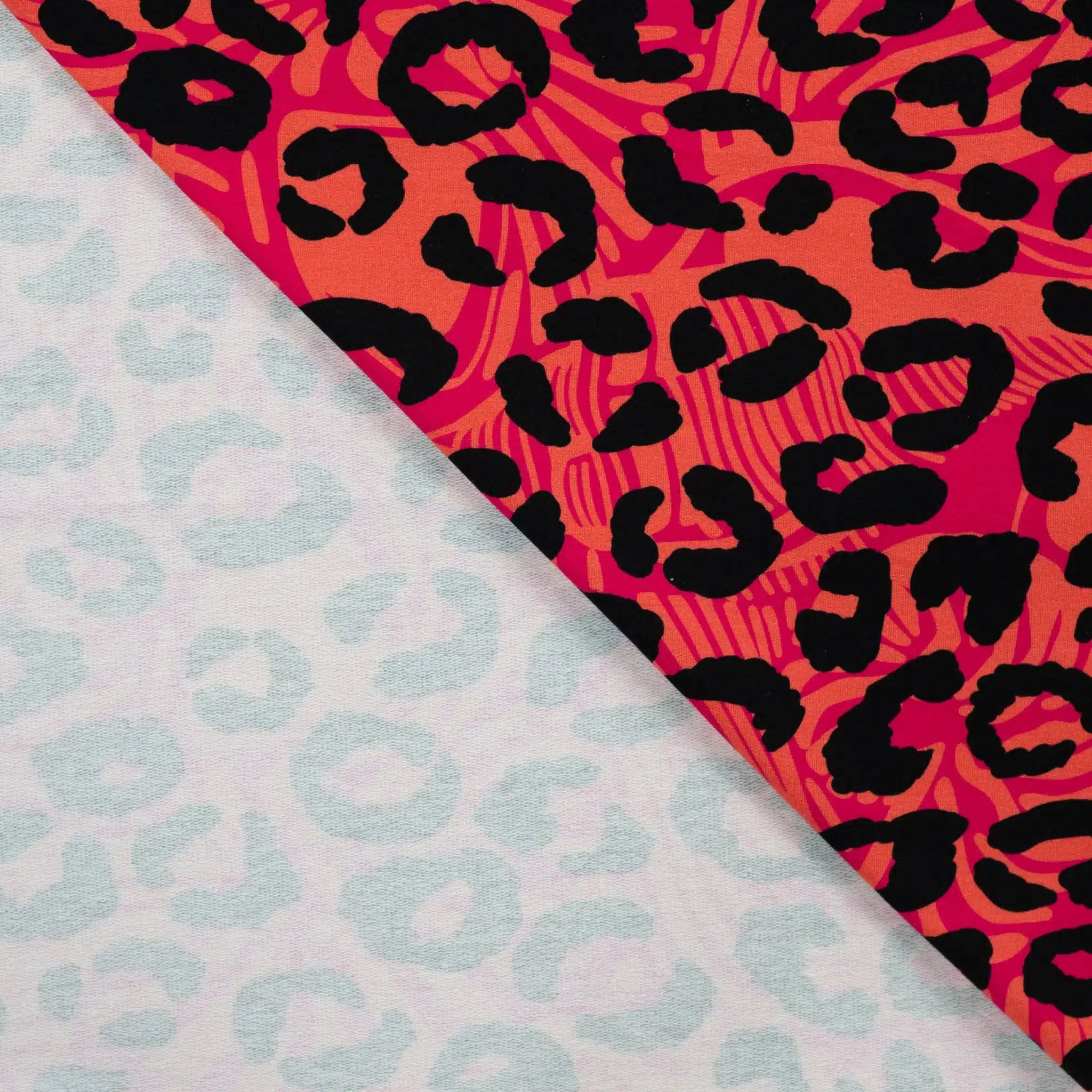 Coupon 70cm french terry digitaal luipaardprint roze