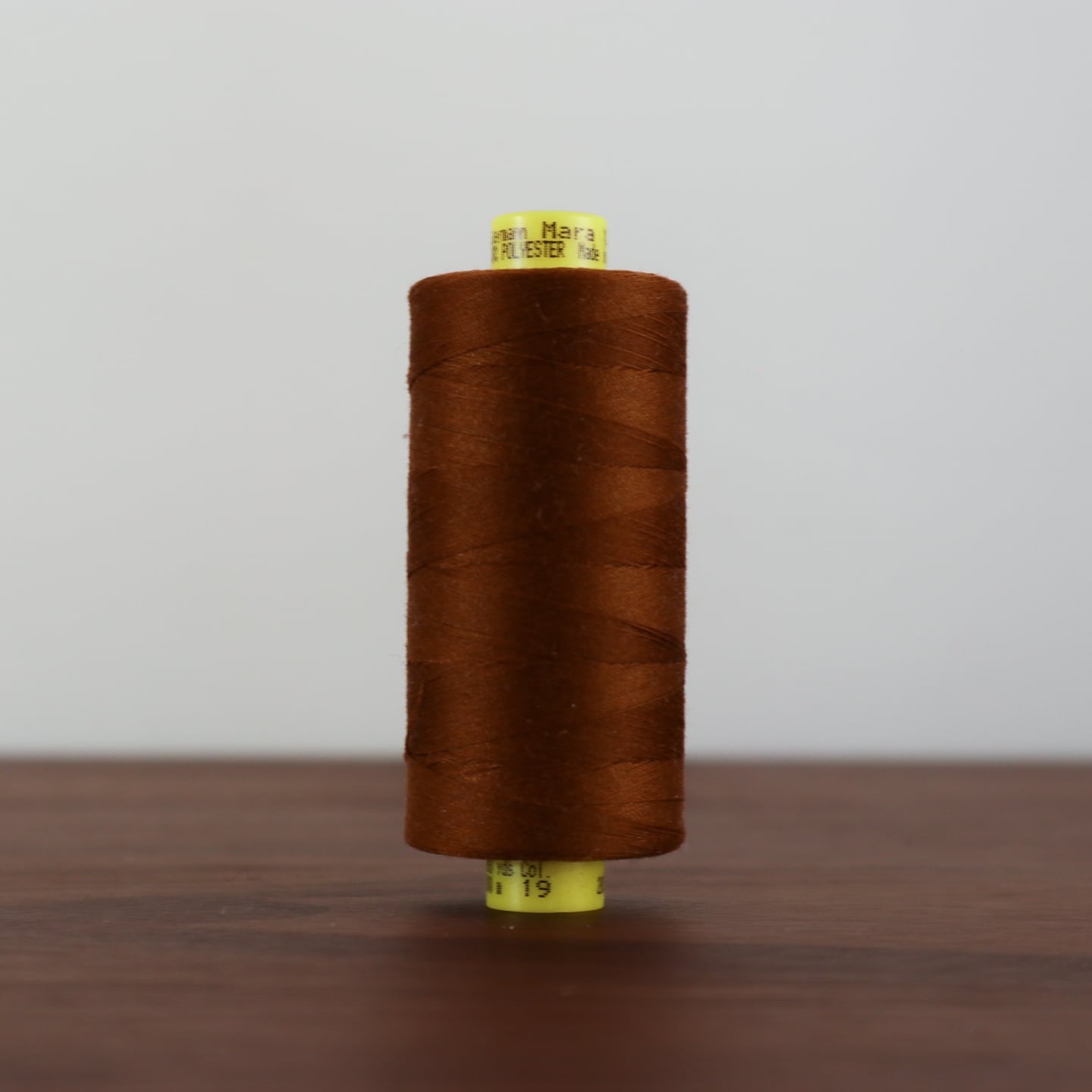 Gütermann 1000mtr - Bruin (19)