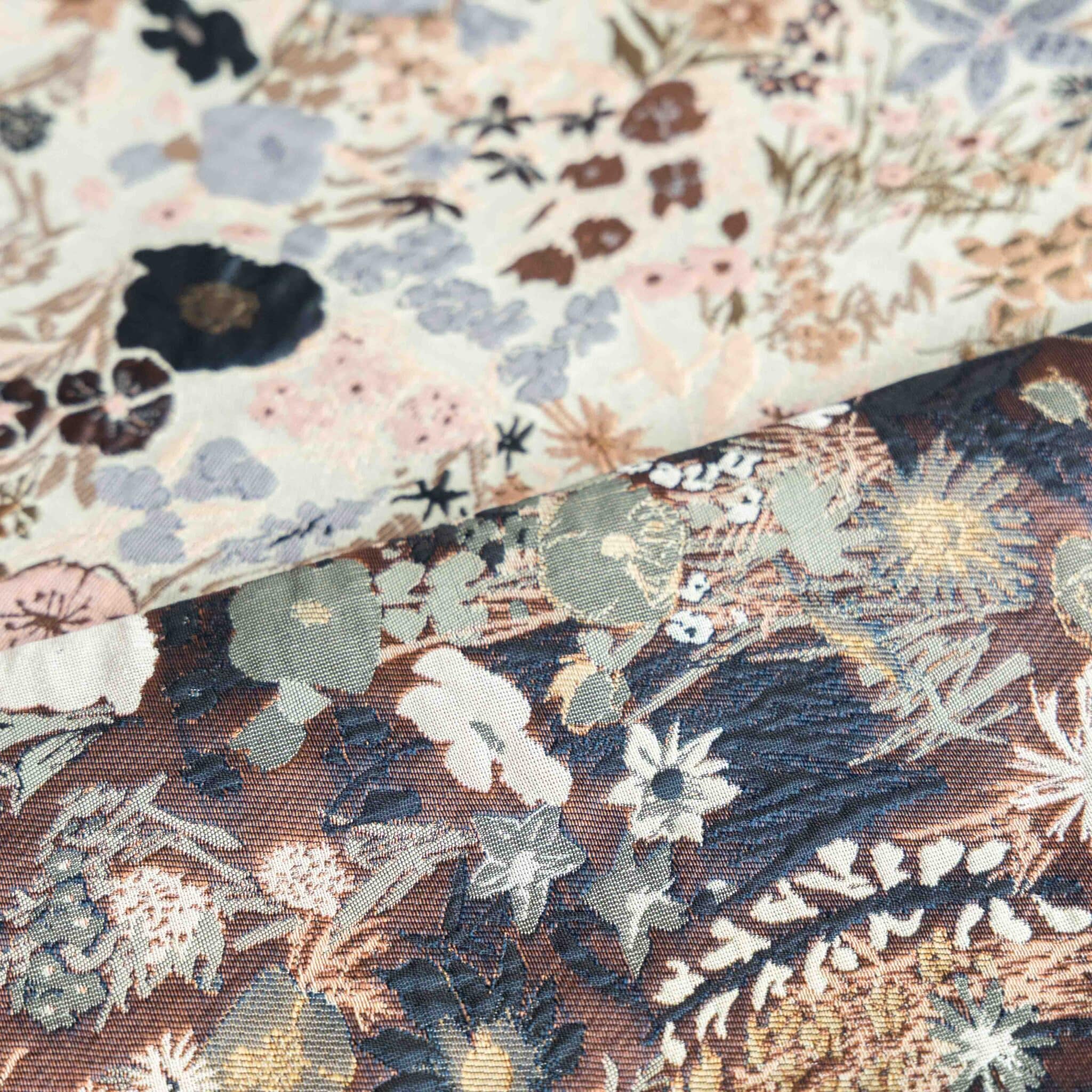 Jacquard stella bloemen beige