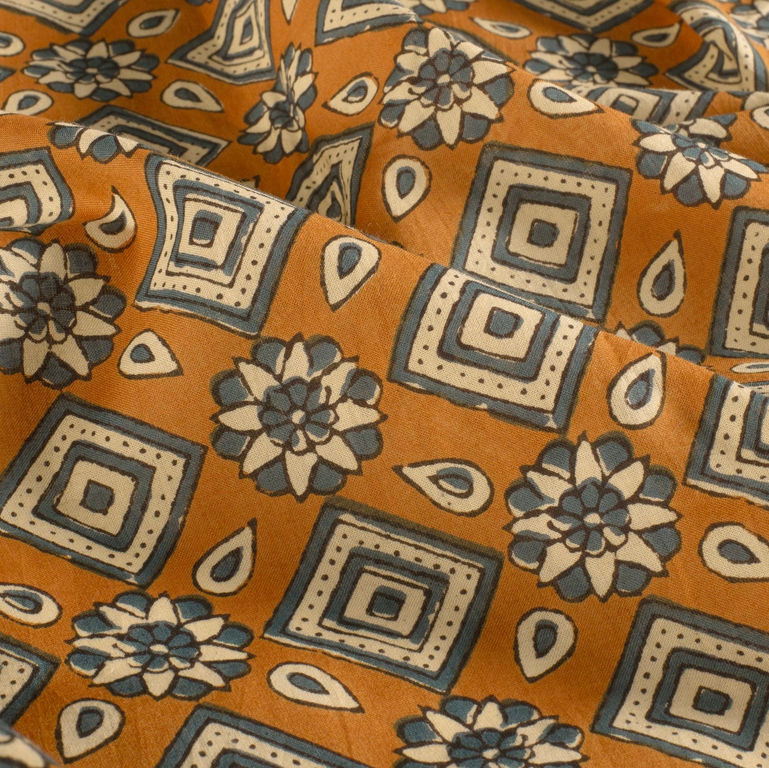 Katoenen voile batik abstract roestbruin