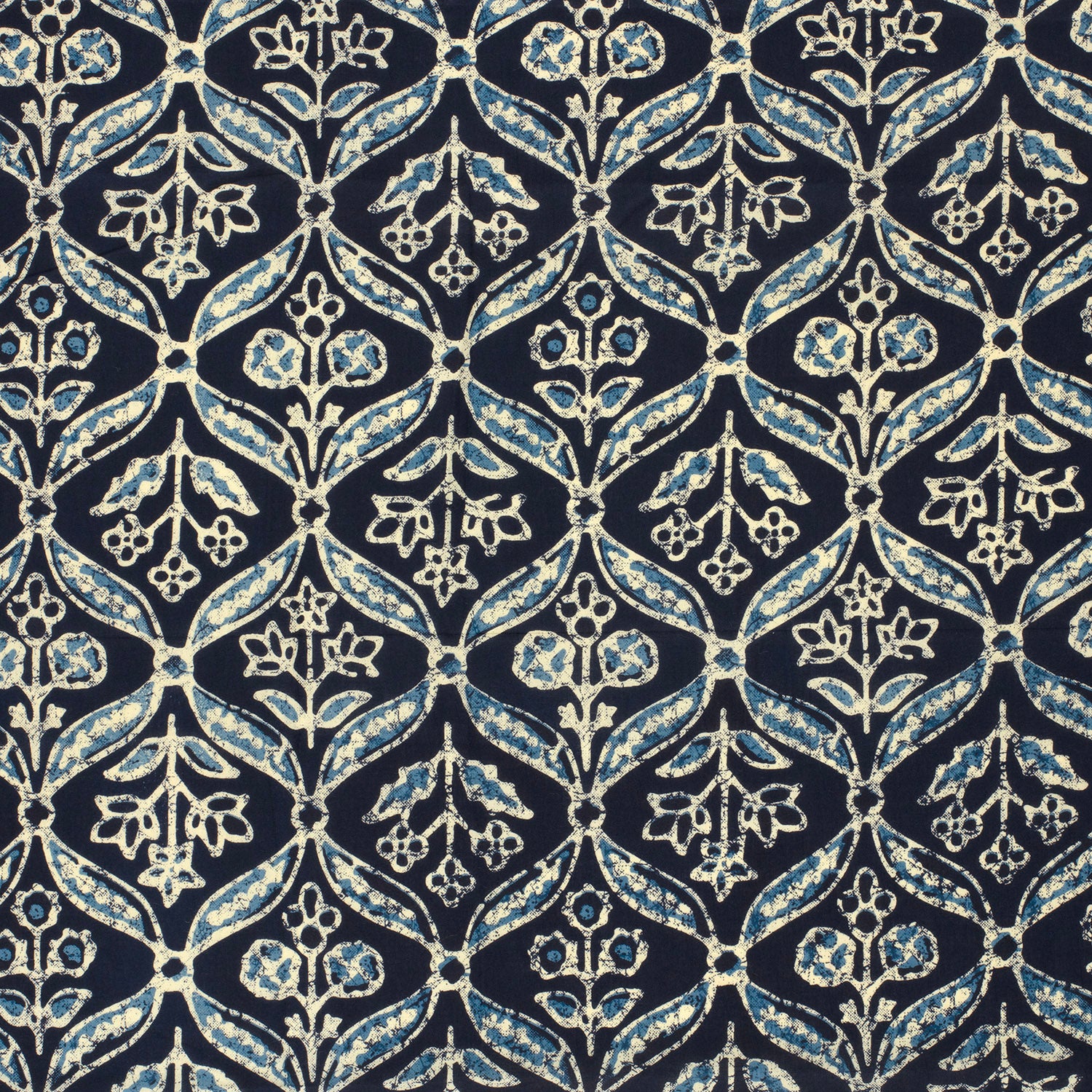 Katoenen voile batik bloemen indigo