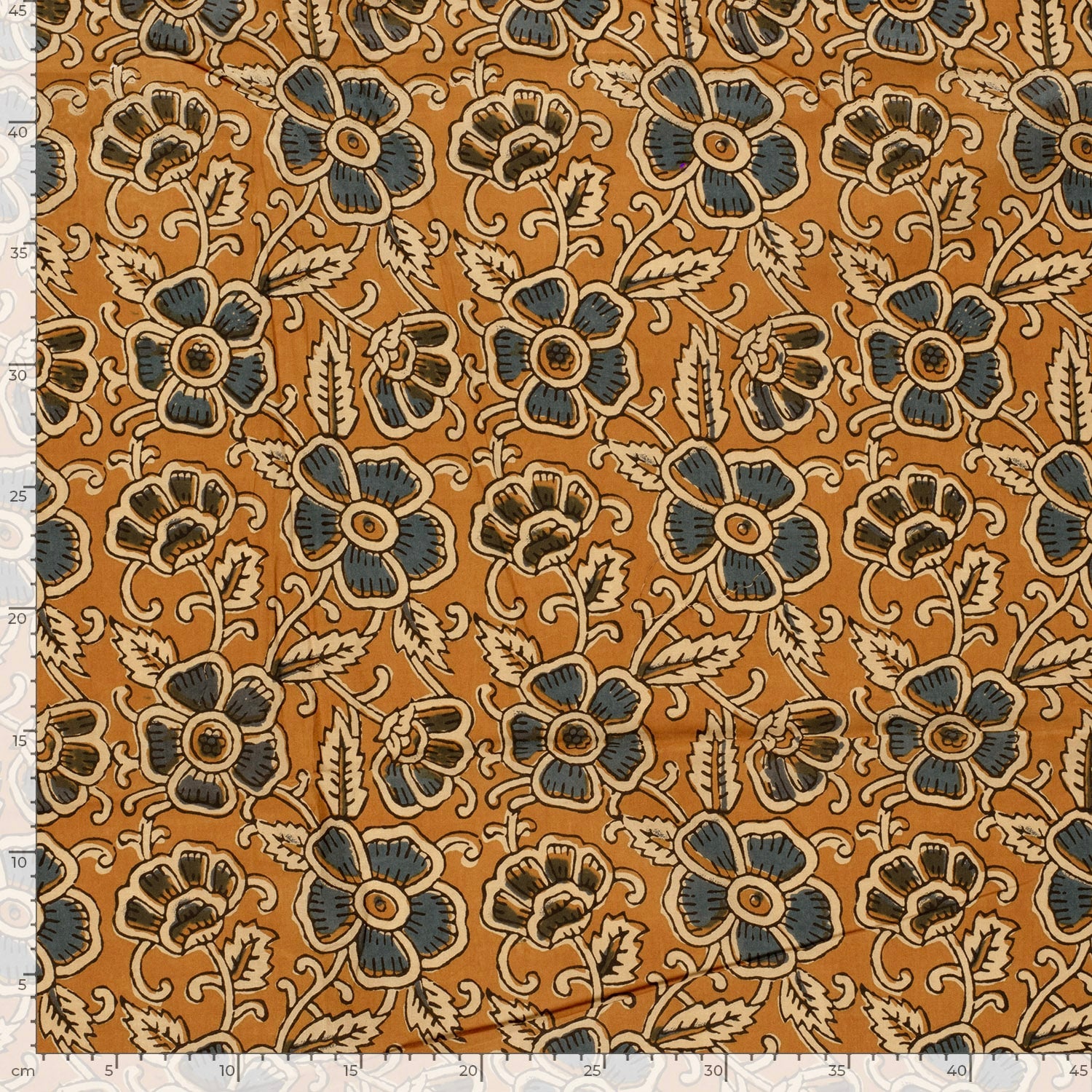 Katoenen voile batik bloemen roestbruin