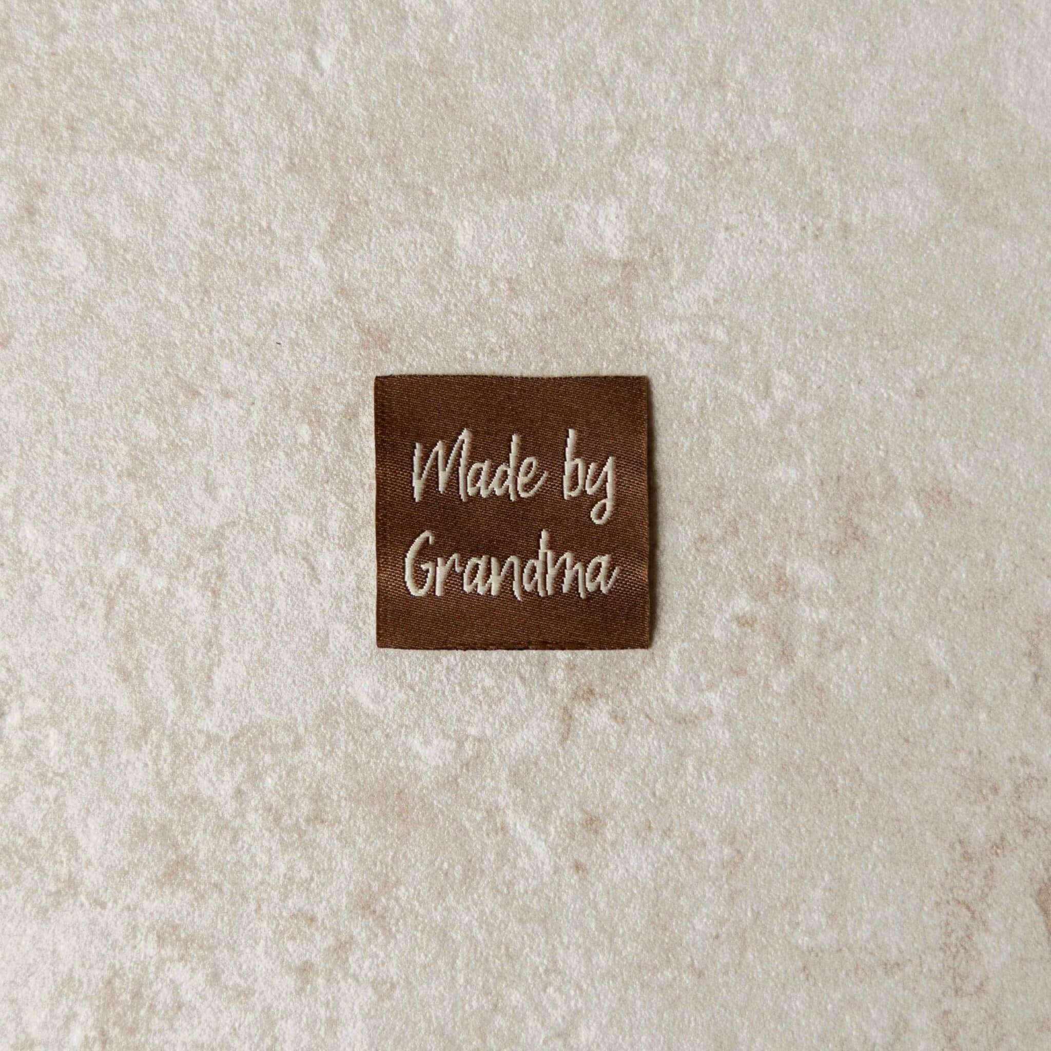 Loop&amp;Label - Made by grandma - kies zelf de kleur - Bruin