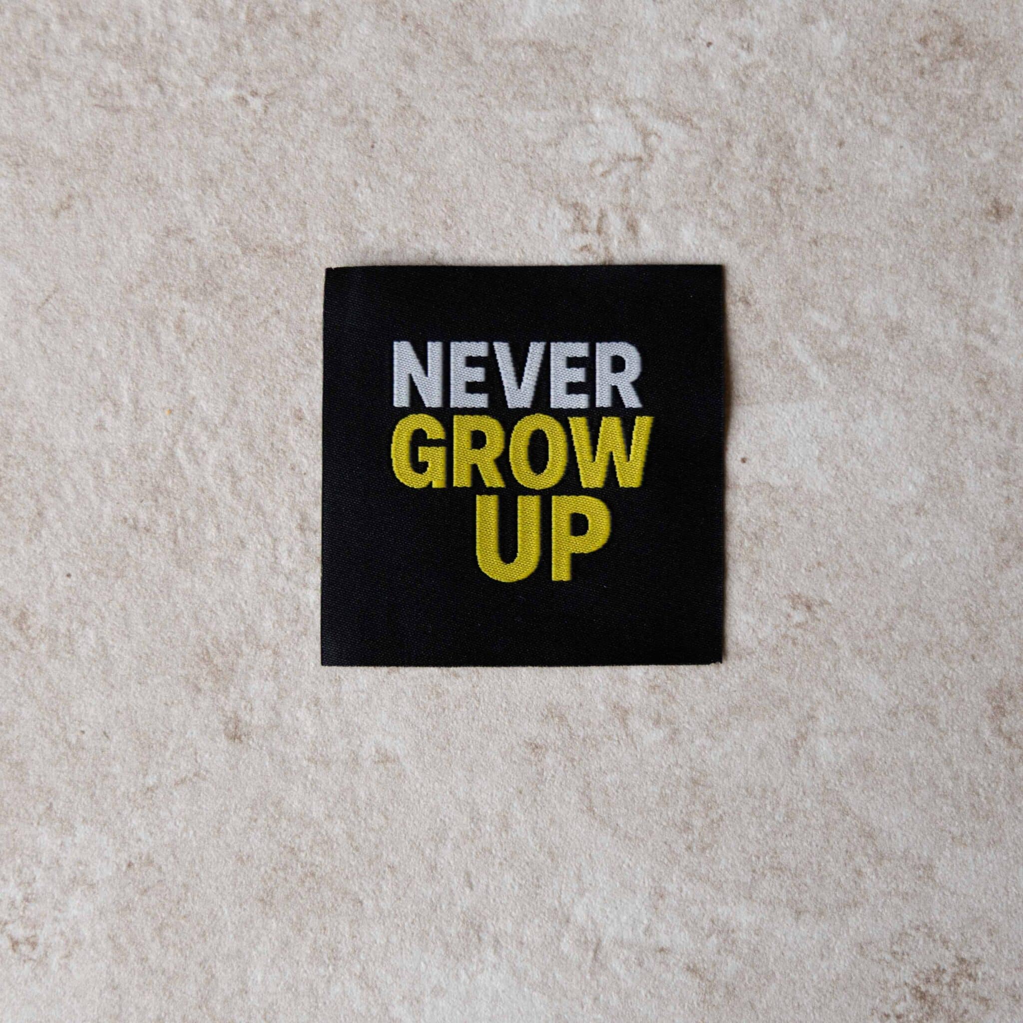 Loop&amp;Label - Never grow up - XXL label