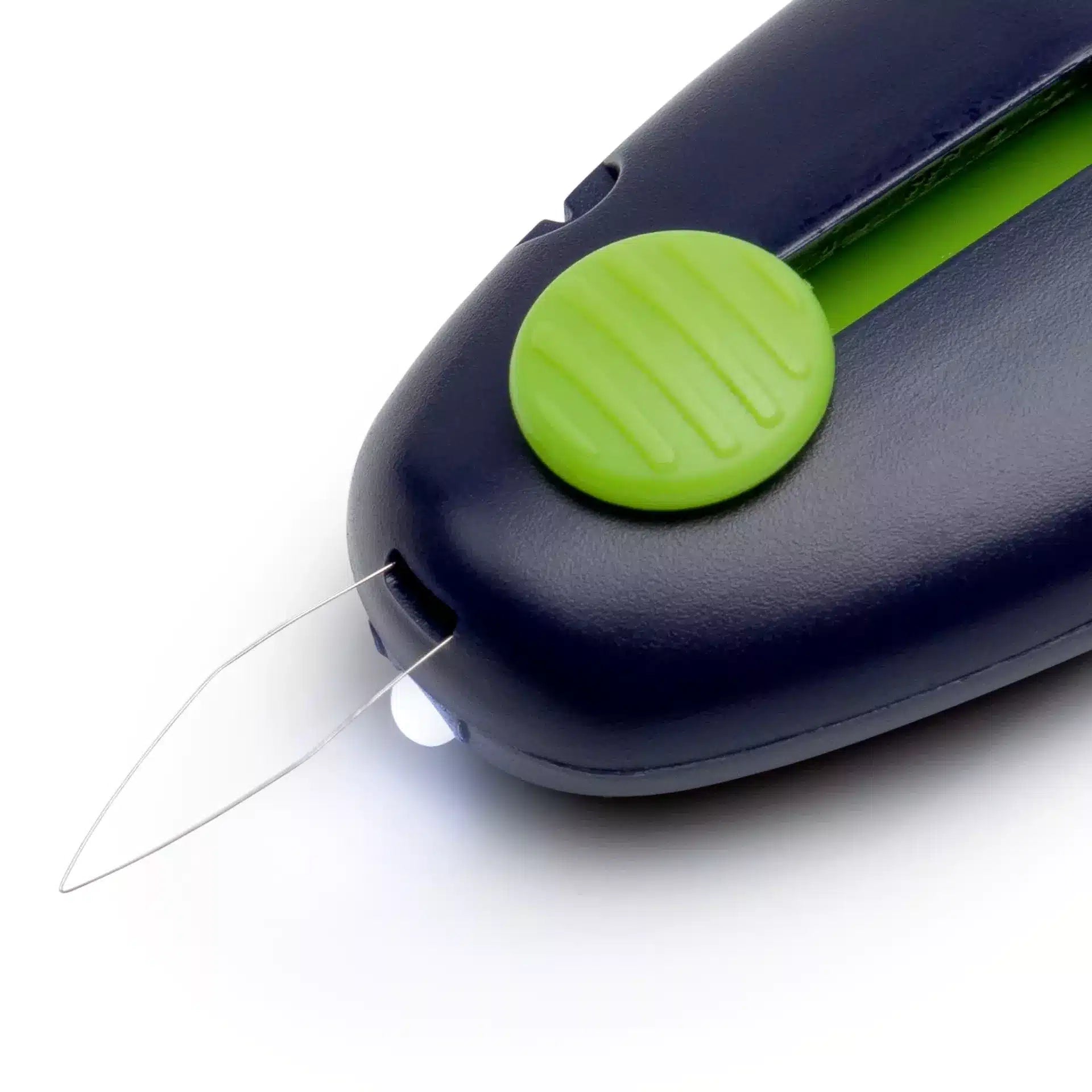 Prym draaddoorsteker met LED lampje