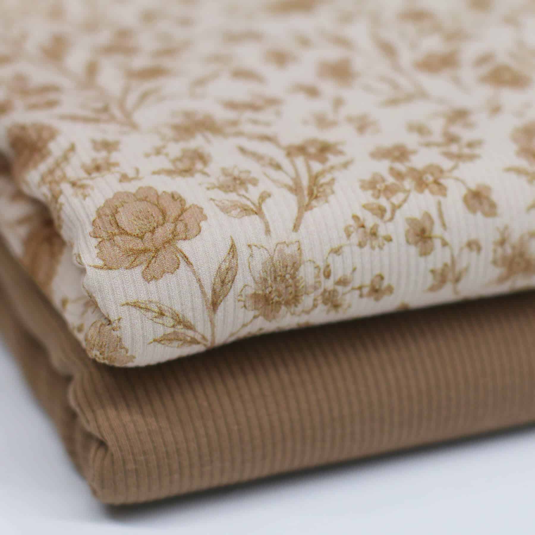 Rib jersey bloemen beige