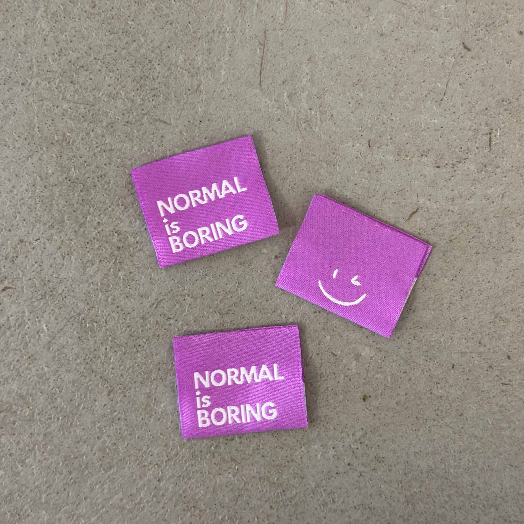 Sewnique - Normal is boring labels paars (3 stuks)